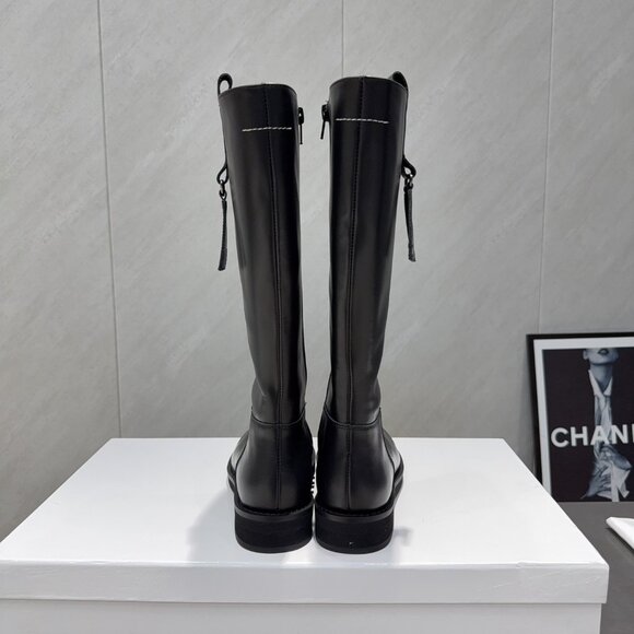 Maison Margiela's new black winter and autumn boots - Picture 2 of 9